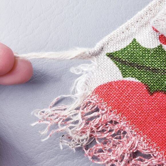 Vintage 1950s Mid Century Linen Table Runner Apples & Holly - Picture 5 of 5